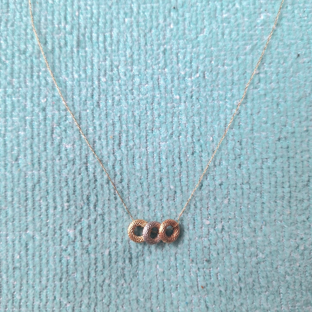 14K Tricolor White, Rose, Yellow Gold Donut Circles Solid Gold Dainty Necklace - Picture 3 of 5